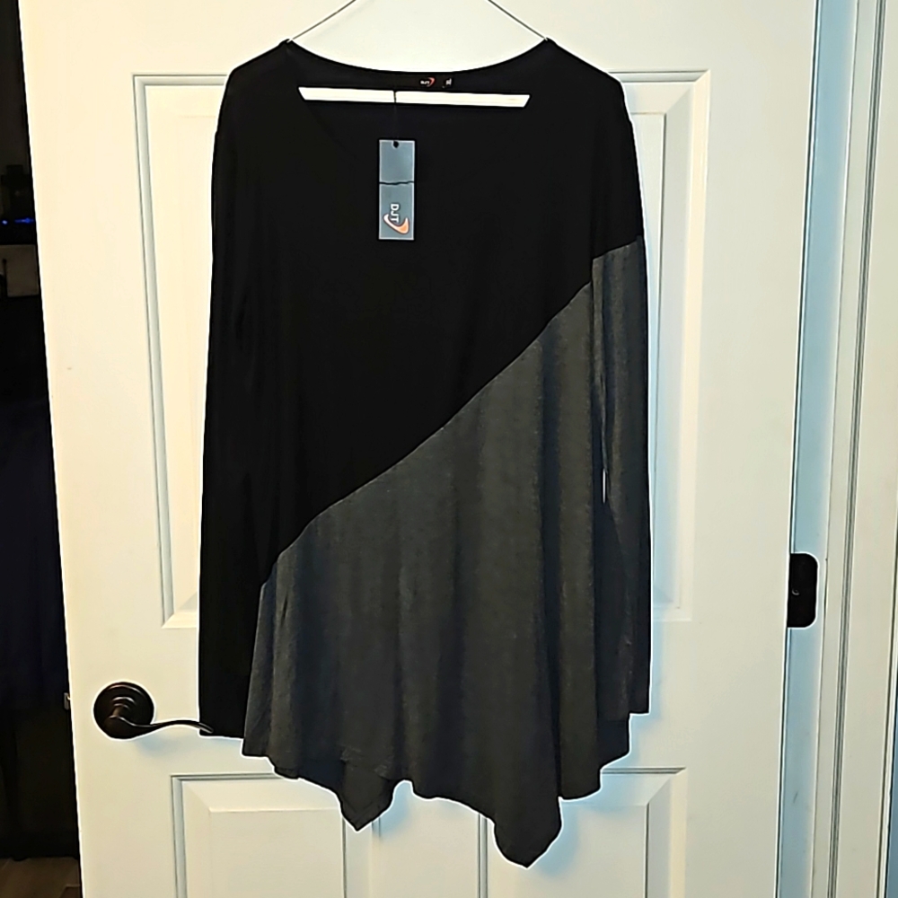 DJT XL women's black and gray long sleeve top
